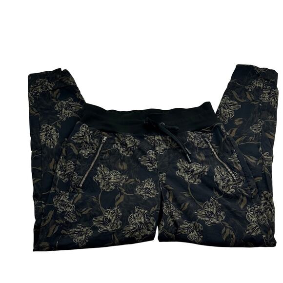 Athleta Trekkie North Printed Floral Lightweight Performance Joggers Women's 2 - Picture 3 of 7